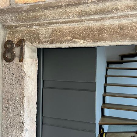 Seayou!***Charming 1-Bedroom Rental Unit In The Old City Center Of Cres Buitenkant foto