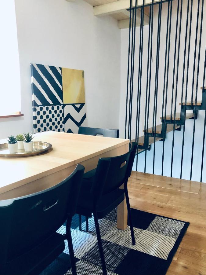 Seayou!***Charming 1-Bedroom Rental Unit In The Old City Center Of Cres Buitenkant foto