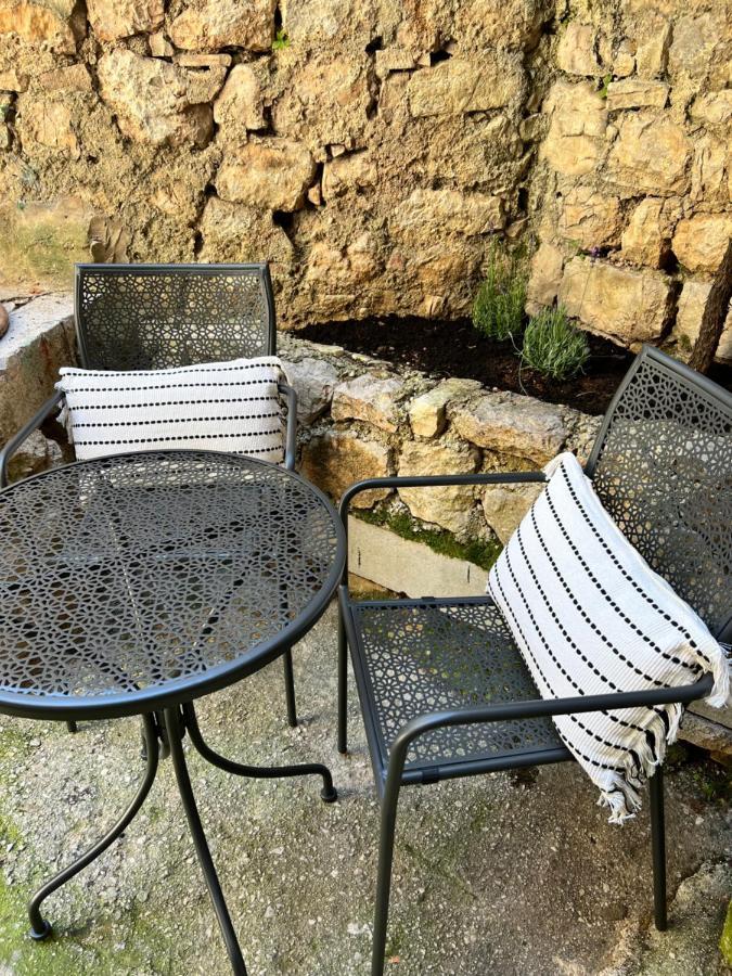 Seayou!***Charming 1-Bedroom Rental Unit In The Old City Center Of Cres Buitenkant foto